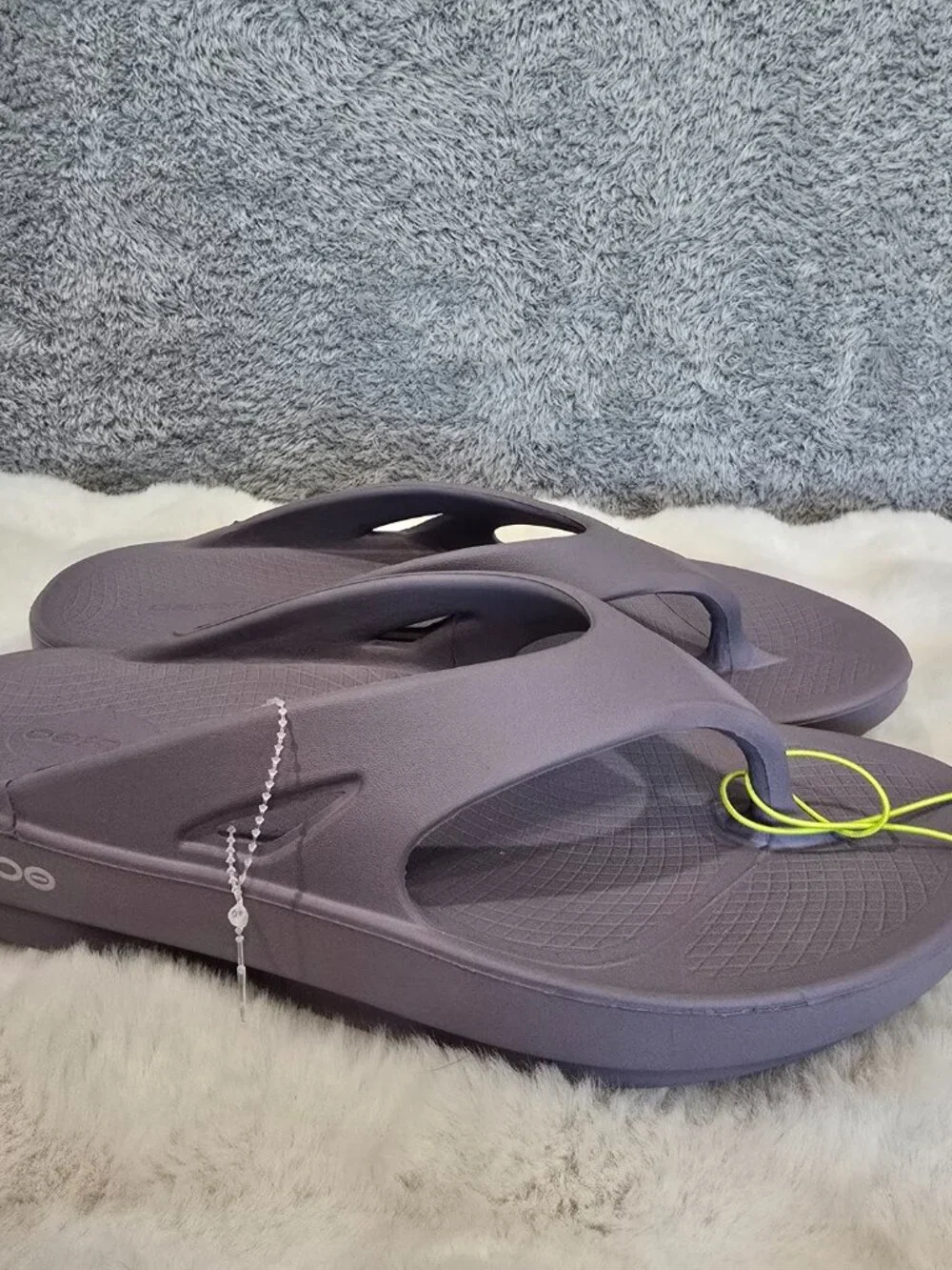 Oofos Ooriginal Unisex Recovery Thong Sandle Mauve Men's 11 Women's 13 NEW